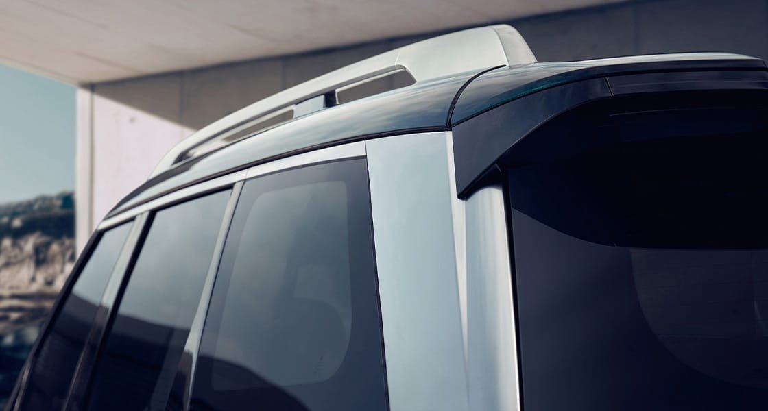 Хромированная окантовка остекления (DLO)